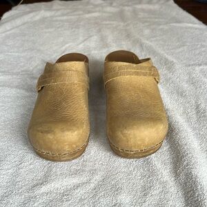 Sanita clogs size 39.